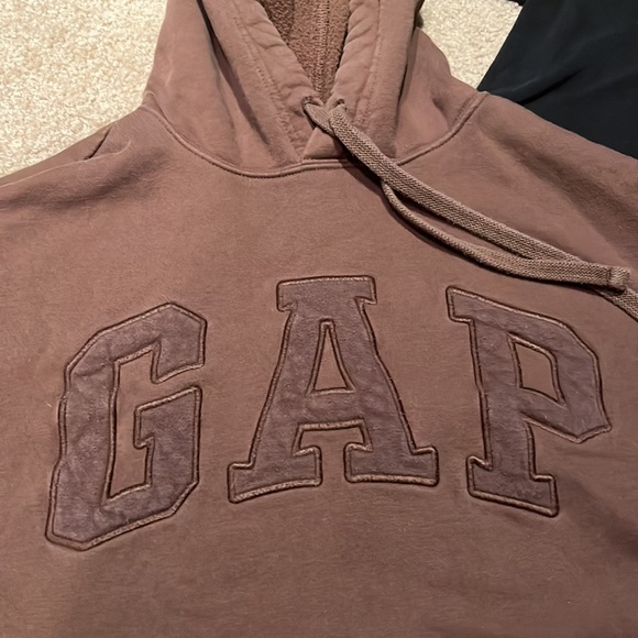 2 men’s small Gap Logo hoodies. A teenagers dream. Comfortable and oversized. - Picture 2 of 5